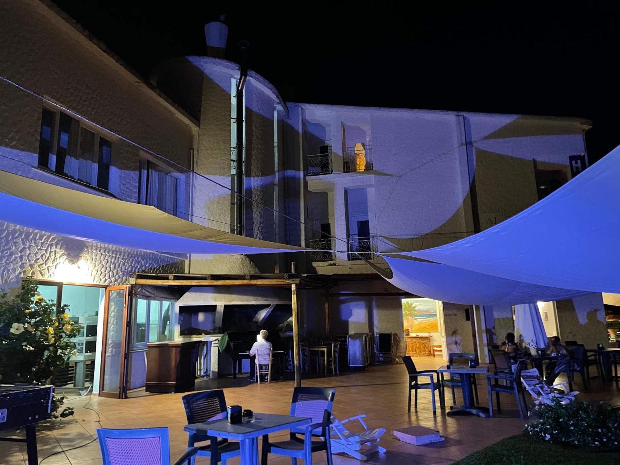 Hotel Al Faro Spiaggia La Cinta Santeodoro San Teodoro  Exterior foto